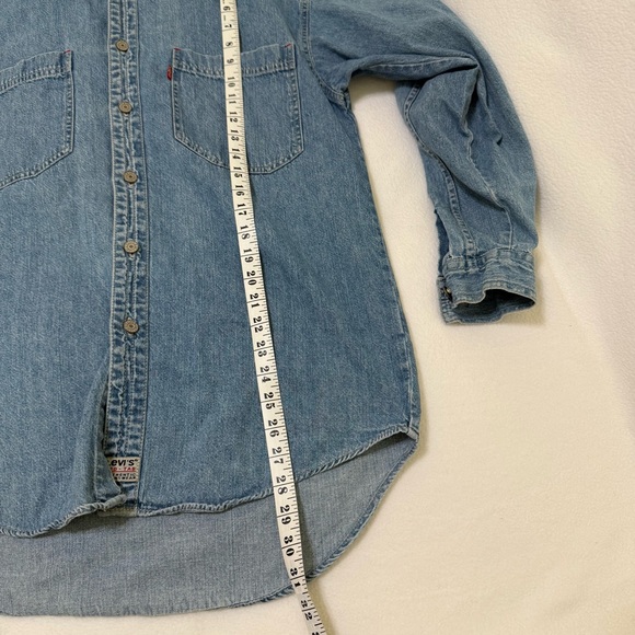 Vintage Levi's Denim Casual Button Down Shirt Men Size Small - Picture 7 of 12